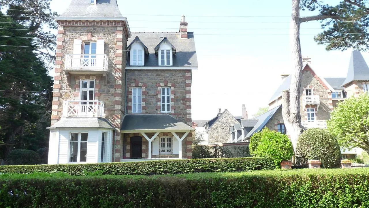 Appart Bord De Mer Dinard